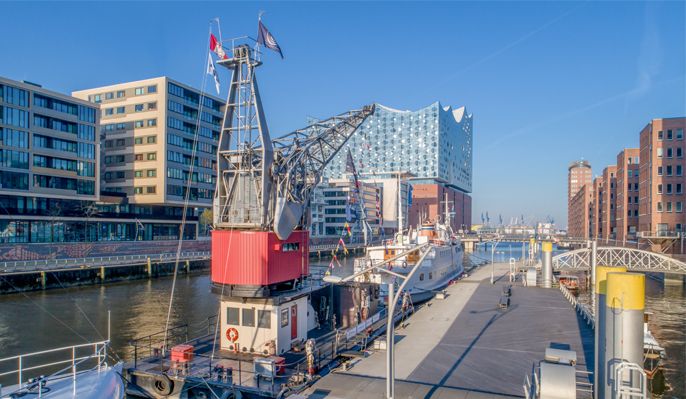 Übernachten im Hafenkran Hamburg